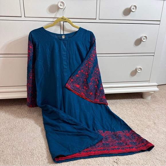 Pakistani linen embroidered top - Picture 3 of 6